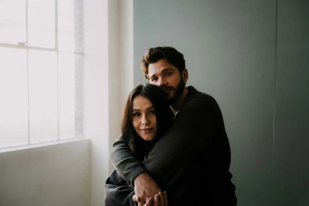 Freelance en couple : co-fondation, revenu partagé, fiscalité